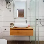 Luxurious In *