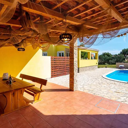 Luxurious In Vakantiehuis
