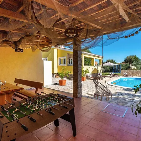 Vakantiehuis Cozy In Vinjerac